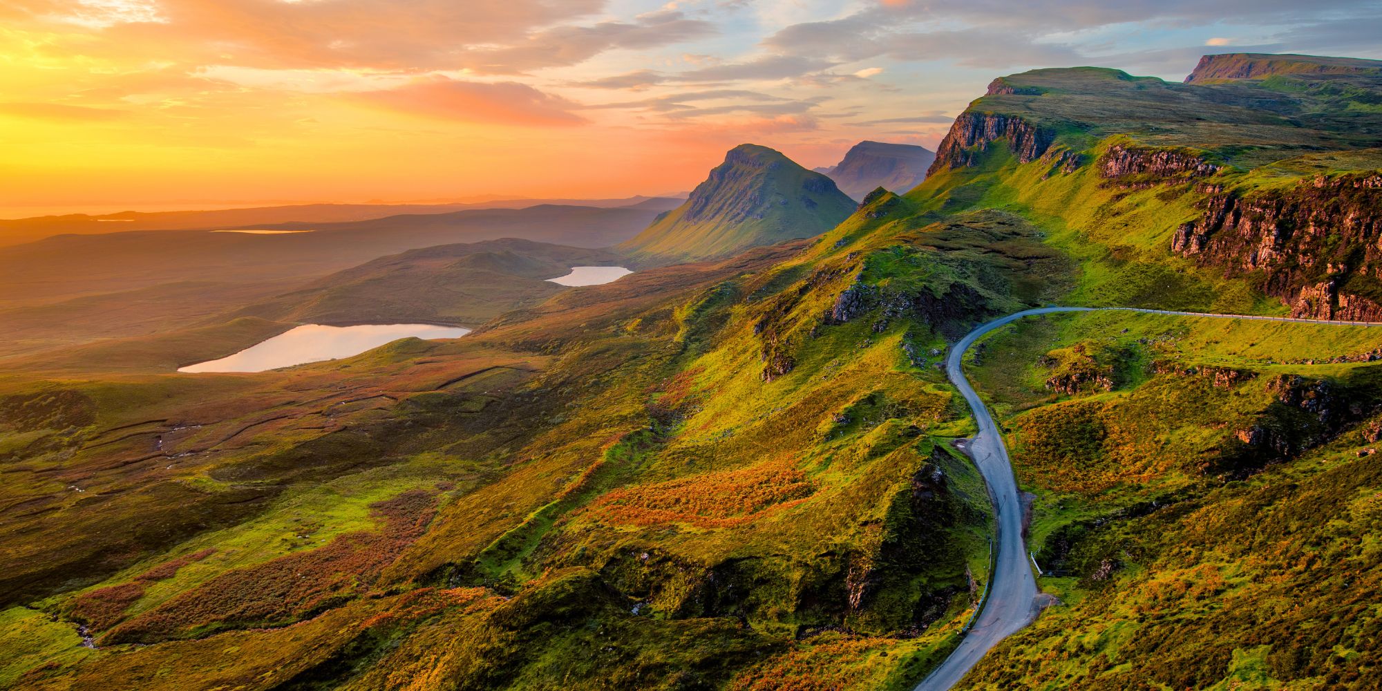 MW-Web_Vibrant-sunrise-at-Quiraing-on-the-Isle-of-Skye-Scotland-shutterstock_730868623