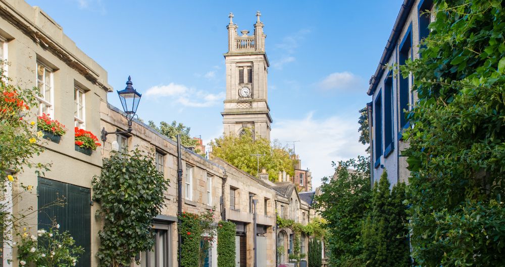 Edinburgh's Circus Lane